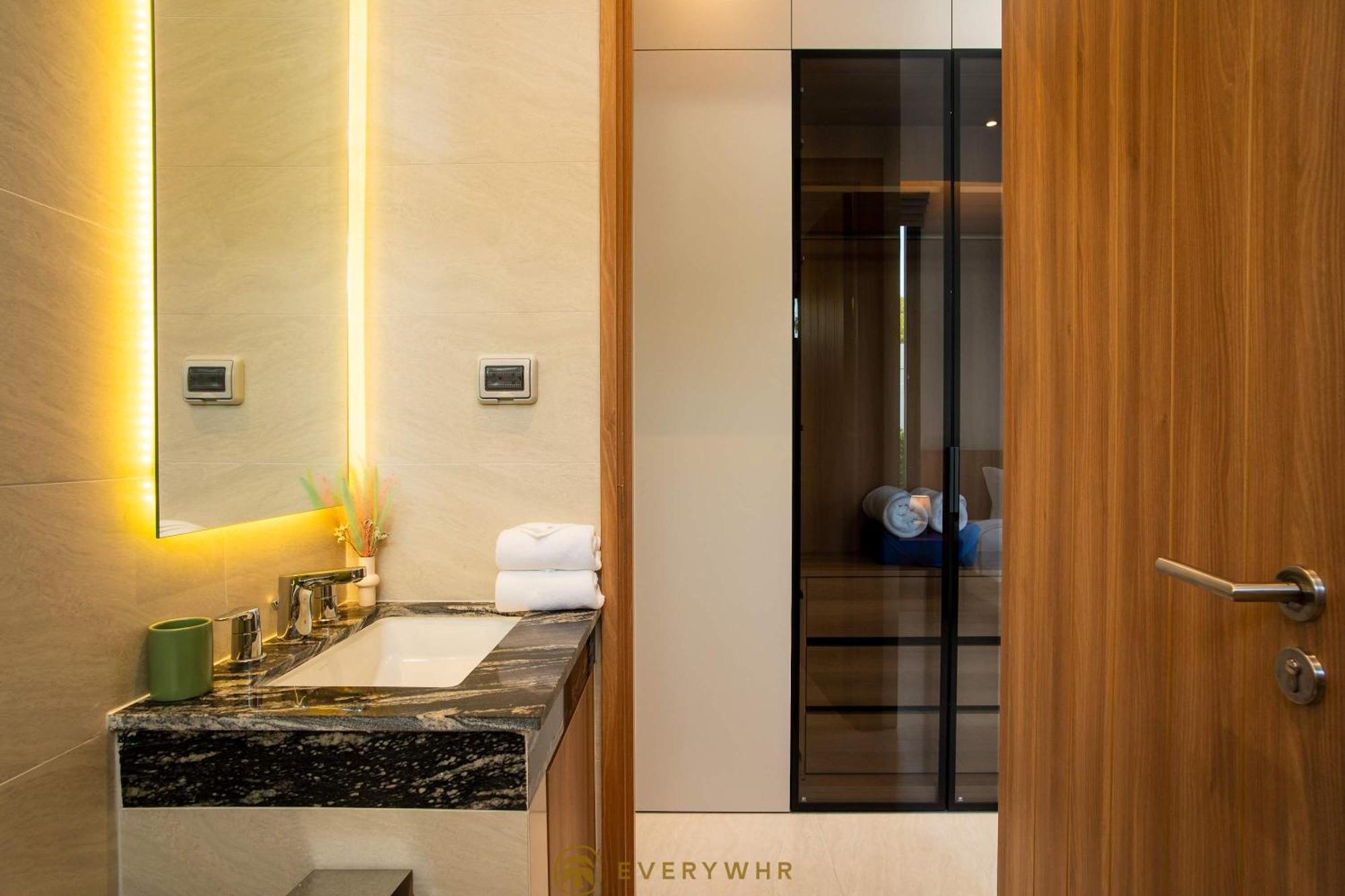 Villa Nayara - Sophisticated 4Br Getaway With Private Pool And Concierge シャロン エクステリア 写真